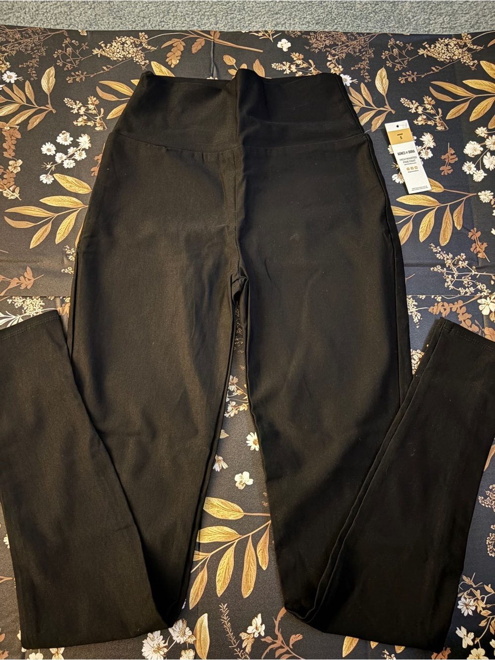 Agnes & Dora Black High-Waist Ponte Jeggings